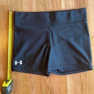 Women’s Under Armour compression shorts